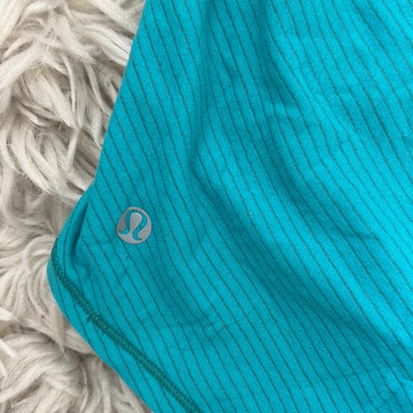 LULULEMON LEGGINGS TURQUOISE & GREY. Sz. 6. Crop pant  & Sport Top. - Picture 10 of 10